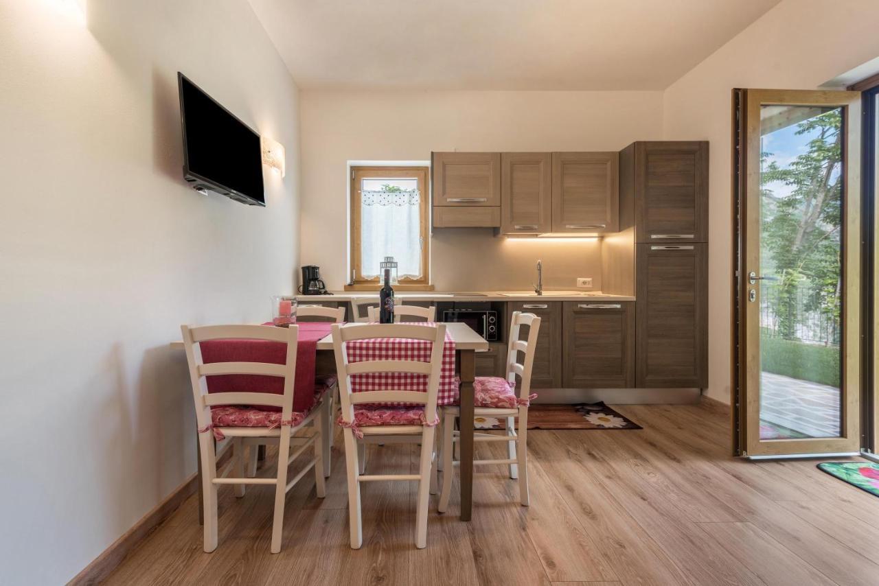 Nonno Bigi Rosa Apartment Tremosine ภายนอก รูปภาพ