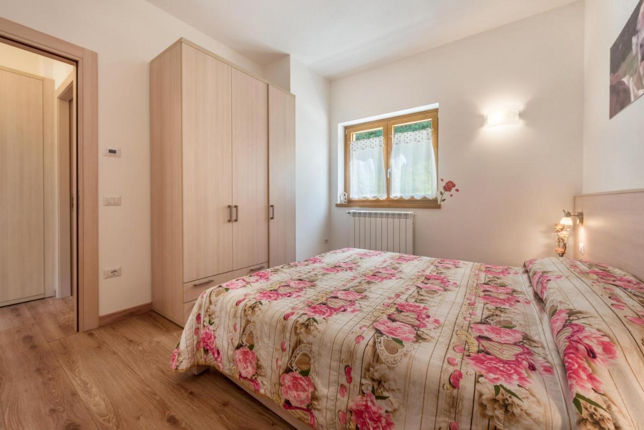 Nonno Bigi Rosa Apartment Tremosine ภายนอก รูปภาพ